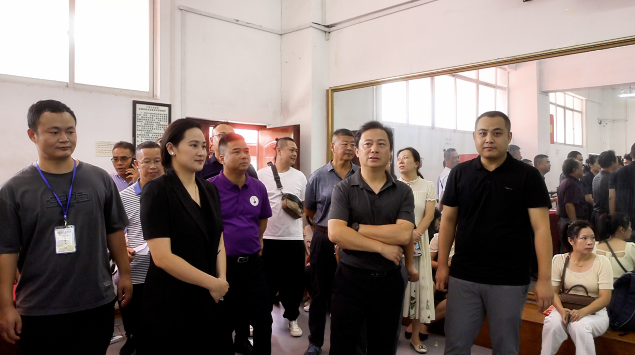 ѧУ�쵼Ѳ�鱨������