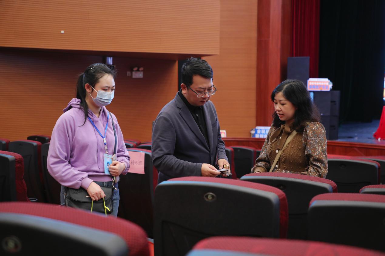 131d53550fdc250528d9366f3b4deee8_