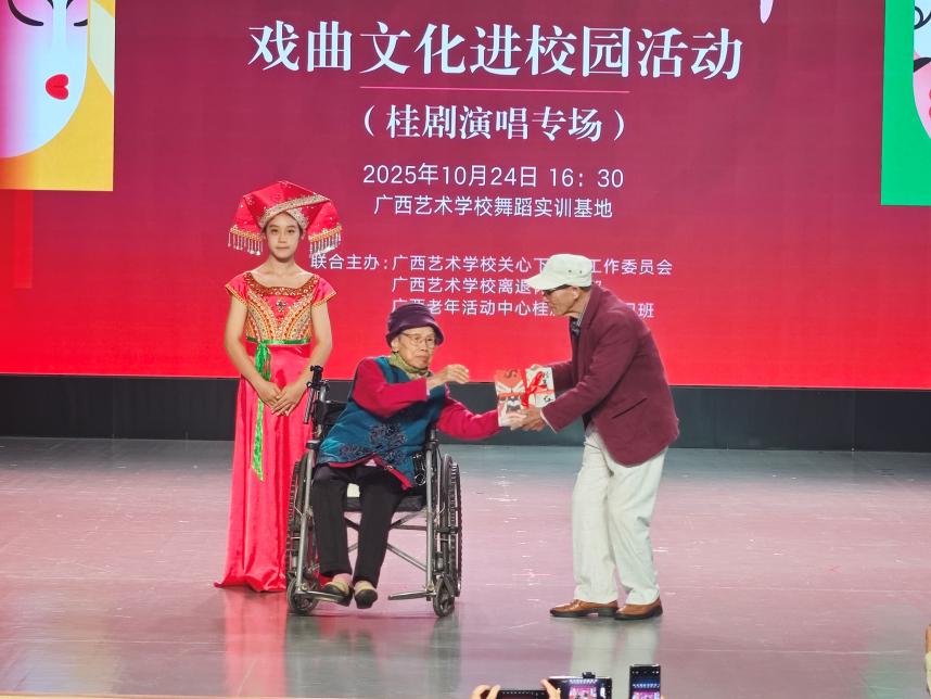 6cd4d2d34d48cf628e61658b8b3929b2