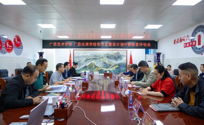 �����ٽ������ǰ�С����ǿչٷ���վӭ����˫�š���Ŀ��������