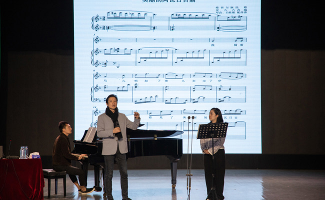 ְ�������� ���ʦͬ�С����õ¸�������ҹ�����Ӧ������У�ٰ�������������